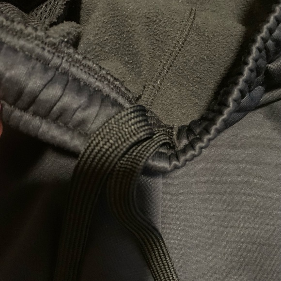 Boys Adidas and Under Armour Athletic pants - Picture 8 of 9